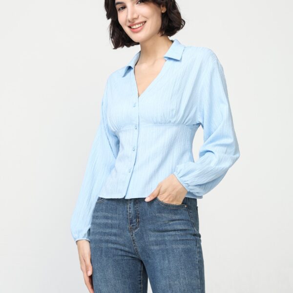 Camisa Ajustada Azul Escote Pico