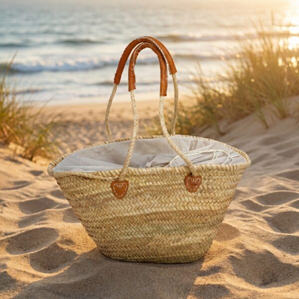 Capazo de Playa Artesanal de Palma Natural con Asa de Piel Camel